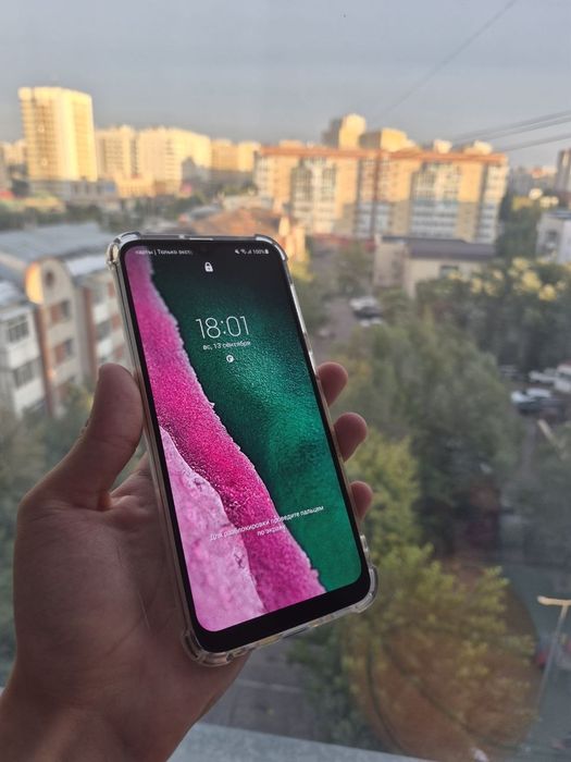 Продам Samsung A50 6/64