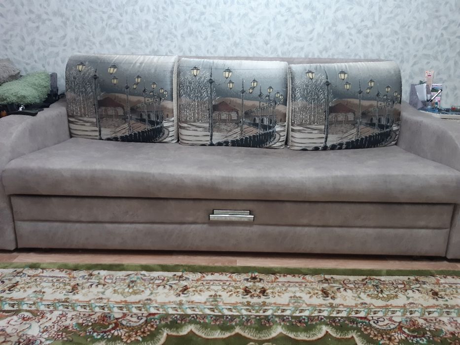 Продам диван в хорошем состоянии