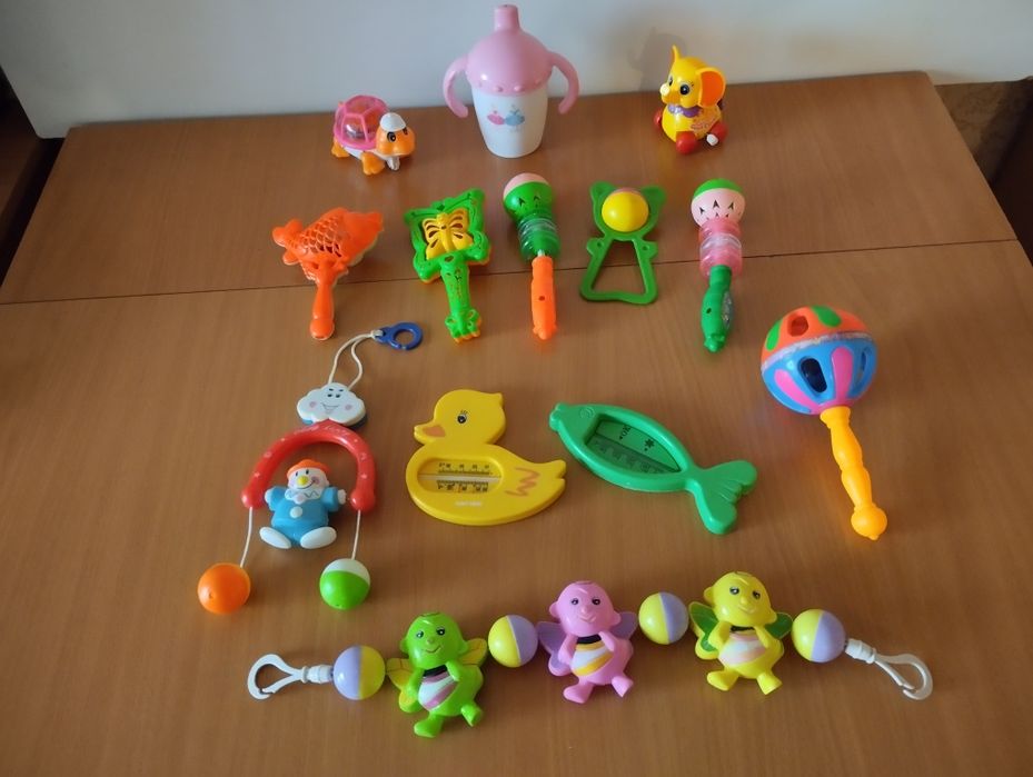 Детские игрушки .