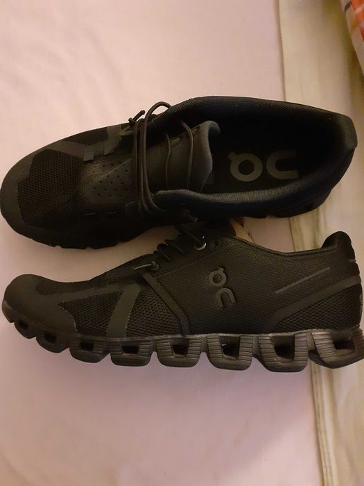 Adidas On Cloud mărimi 37.5 și 40.5