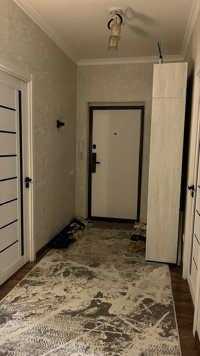 Qizlarga sheriklikka kvartira, Choshtepa