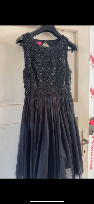 Официална рокля с гол гръб