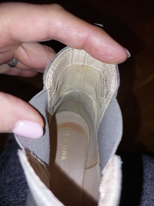 Сиви дамски боти