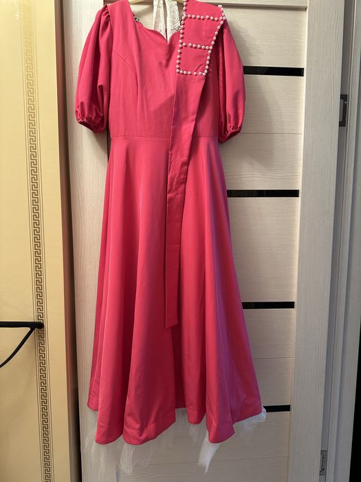 Продаю вечерние платья