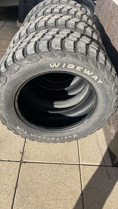 Продам шины грязевые АТ 265/60/ 18