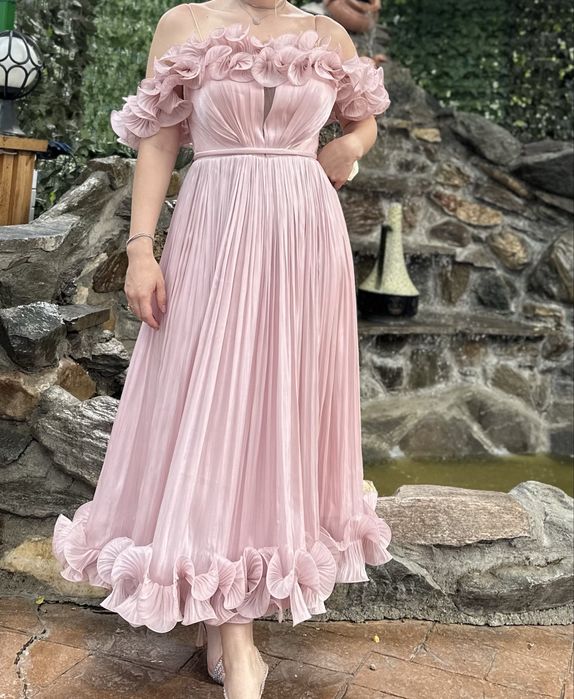 Rochie midi eleganta