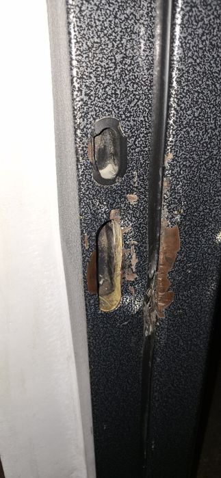 Usa metalica intrare apartament