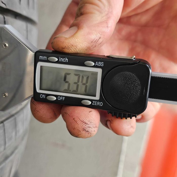 Anvelope vara Pirelli P Zero PZ4 245/40 R19 94W