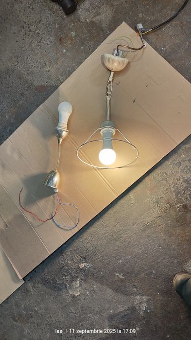 Pendul iluminat cu aspect vintage