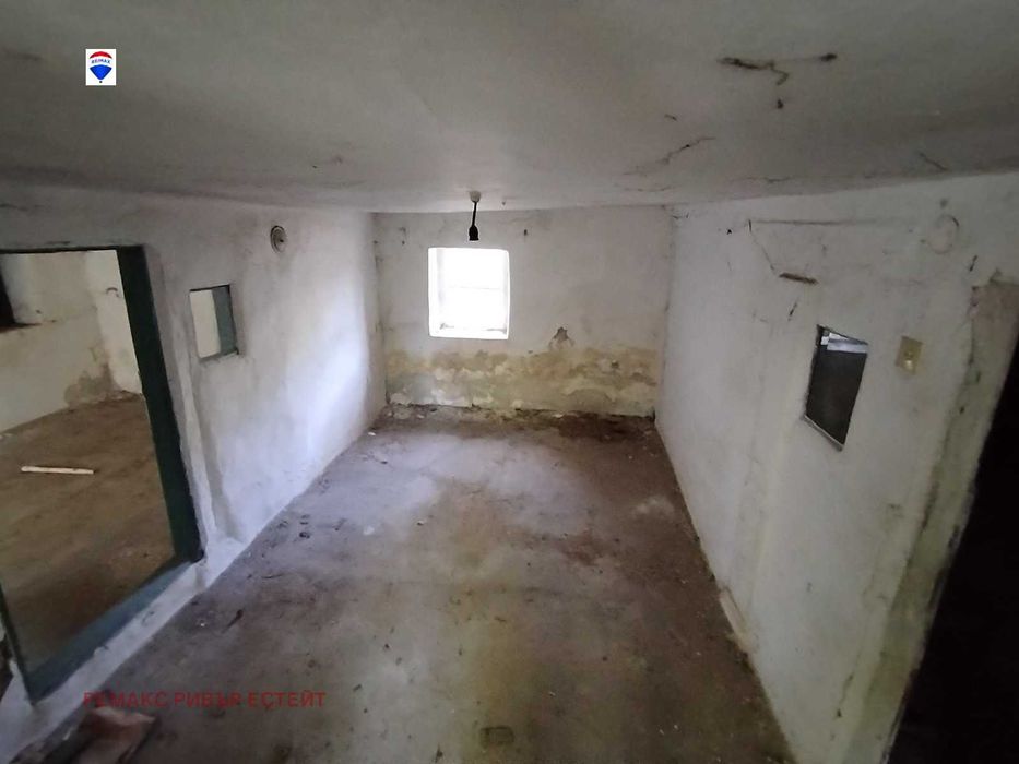 Продава се Къща в с. Горно Абланово, Област Русе - 72 кв.м за 46 €/кв.м - Снимка #12