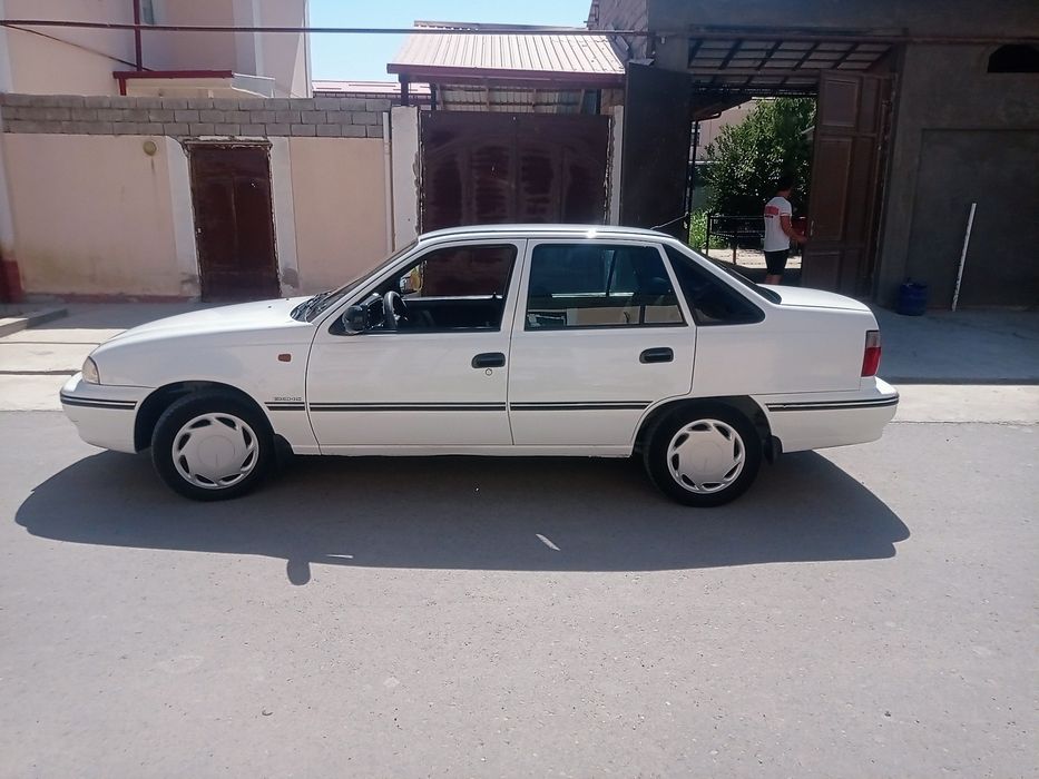 Legendarni nexia1 sotiladi