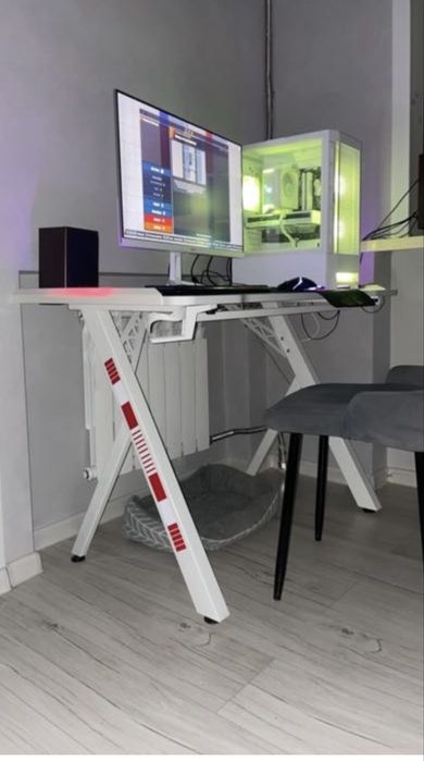 Стол компьютерный Defender Foton RGB