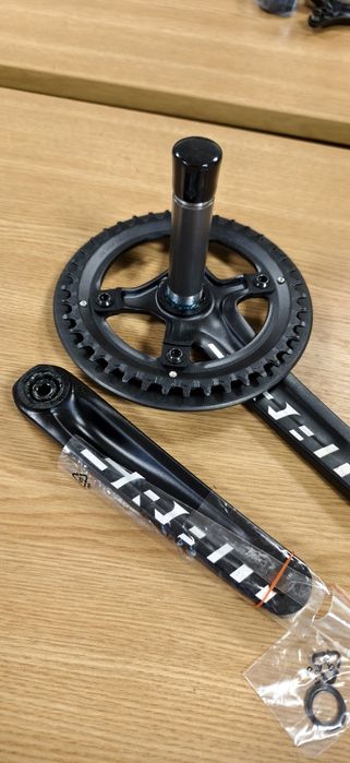 Курбел SRAM APEX 1 X-SYNC Crankset 10/11-speed - GXP