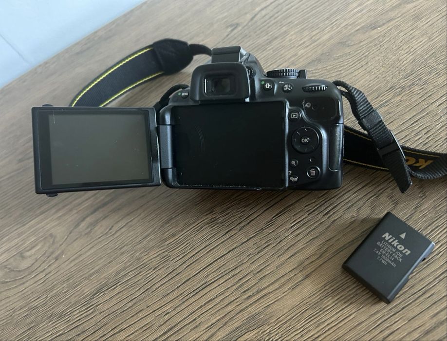 Nikon d5200 body