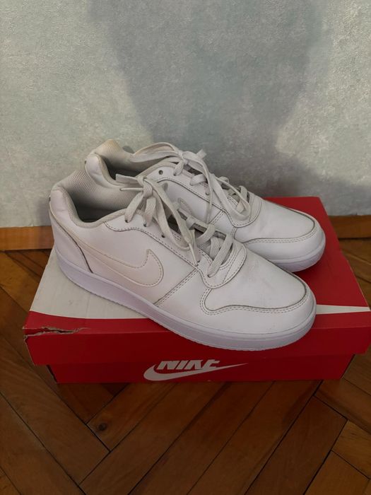 Маратонки - Nike