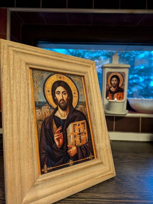 Icoană în relief pe sticlă – realizare premium