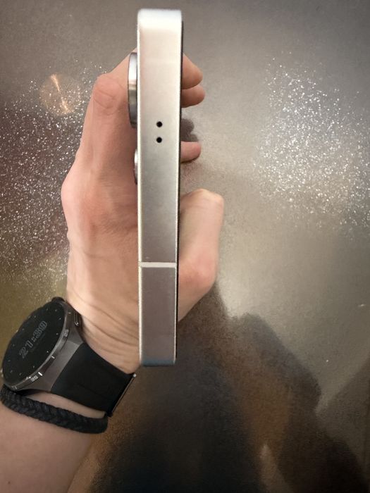 Продаётся Samsung Galaxy S25 Ultra 256GB

Телефон в отличном состоянии