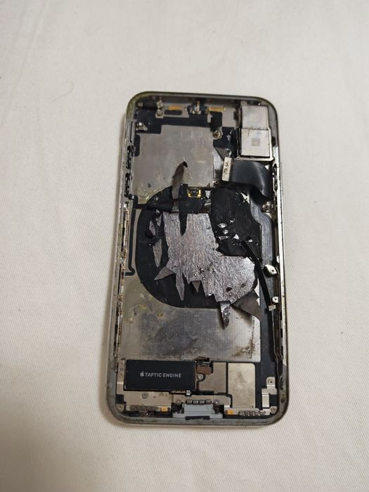 iPhone xs Wiko blach View