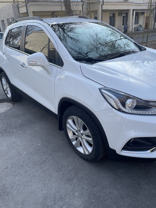 Tracker 1 primer 2019 yil oq toptoza