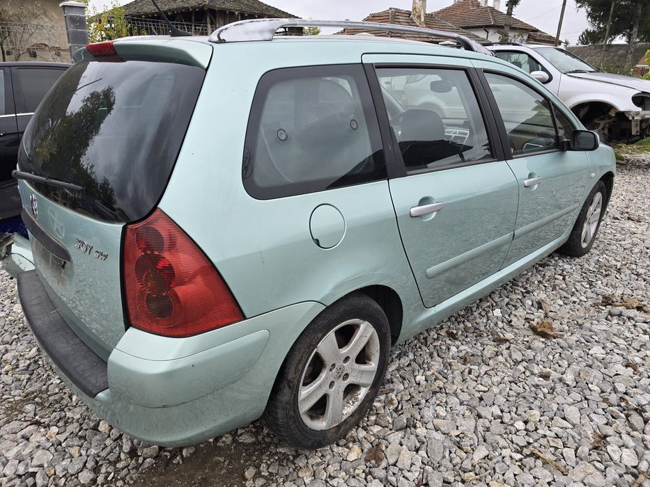 Продавам пежо 307sw  на части
