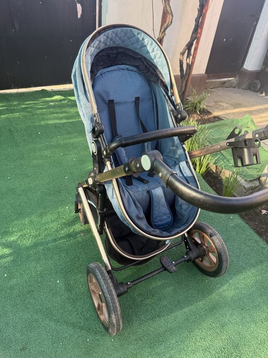 Vand carucior 3 in 1. Pret 500 lei.