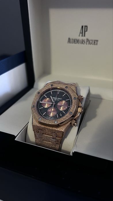 Audemars Piguet Royal Oak Frosted Chronograph 41mm  Rose Gold / Dark Blue  Dial Watch Часовник