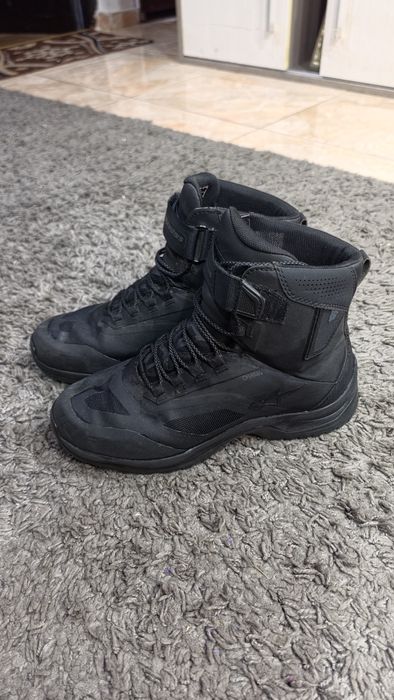 Vând ghete moto Alpinestars CR-6 Drystar – mărimea 42