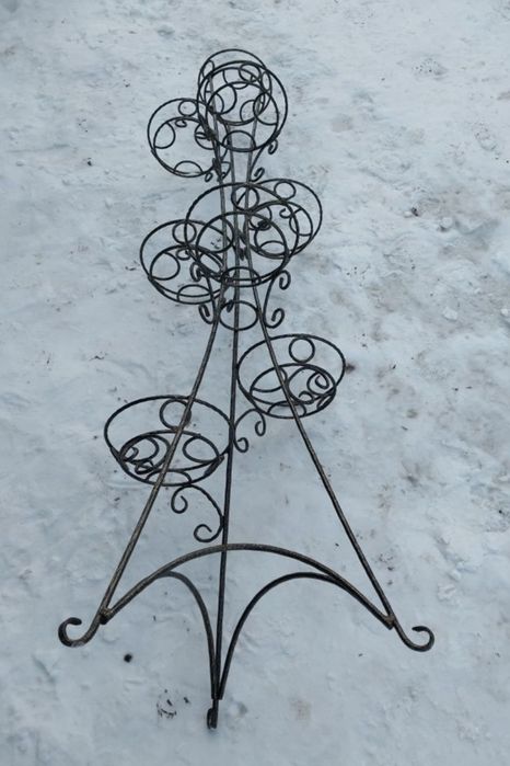 Цветочник. Подставка для цветов.