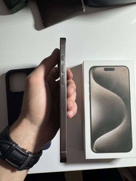 iPhone 15 Pro Max 256GB – eMAG • Garanție • Baterie 87%