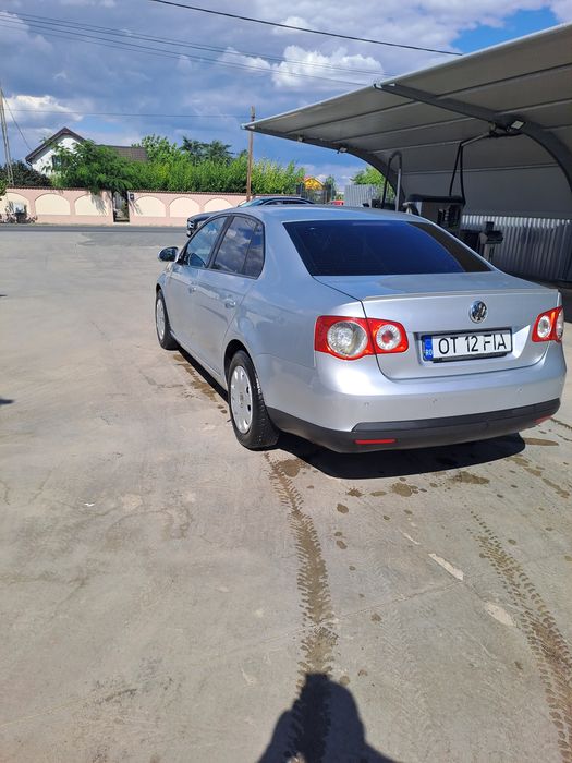 VOLKSWAGEN Jetta 0 — imagine 2