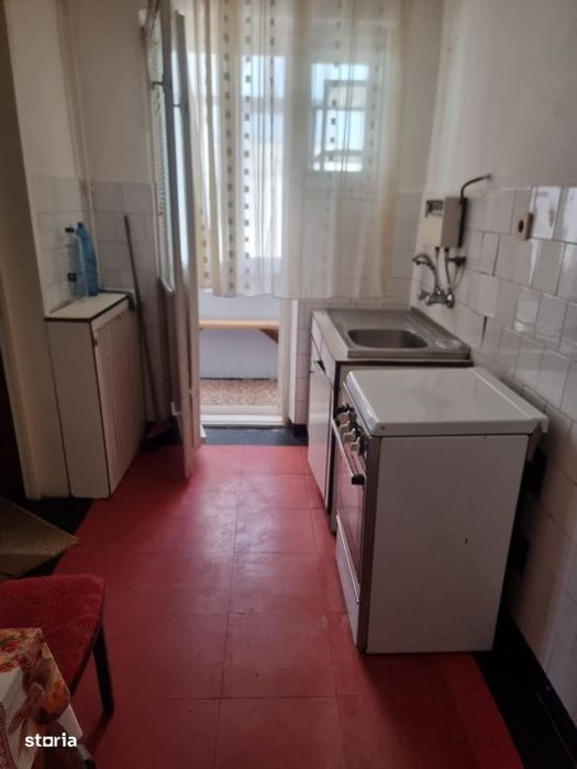 Apartament 3 camere, 60 mp, zona Hipodrom