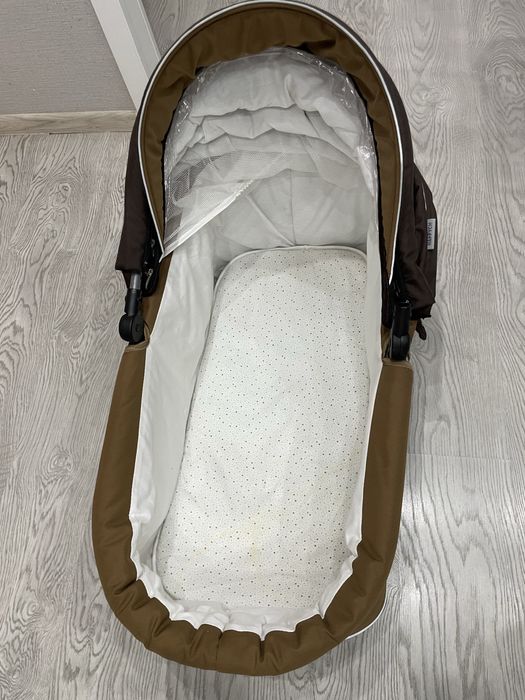 Коляска 3 в 1, бренд Zipy