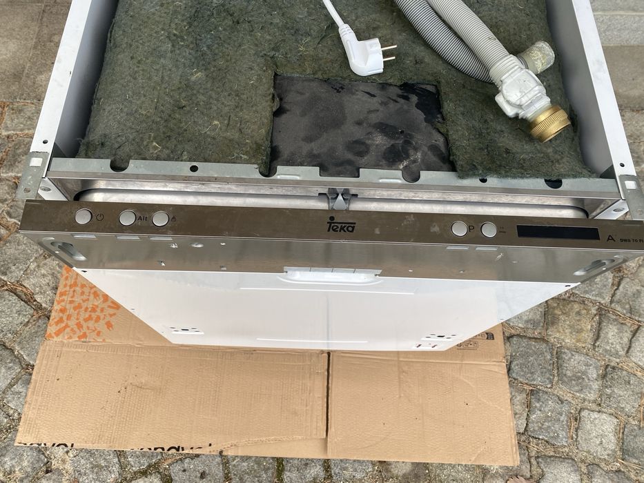 Съдомиялна машина Teka-за вграждане