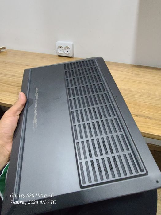 HP victus core i5 8gb aperativka 512gb ssd va GTX  4 GB video karta