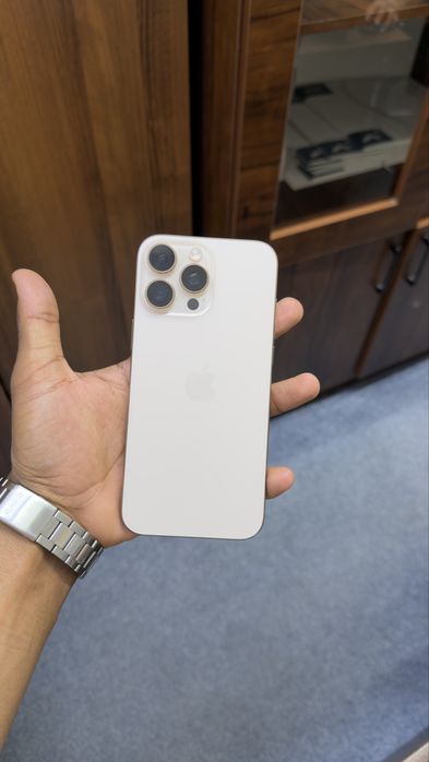 iPhone 16 pro max 256gb