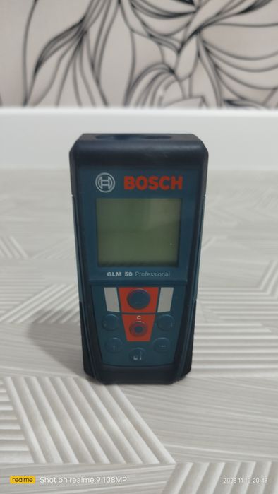 Продаю электронный метр нормальное состояние работает очень отлично