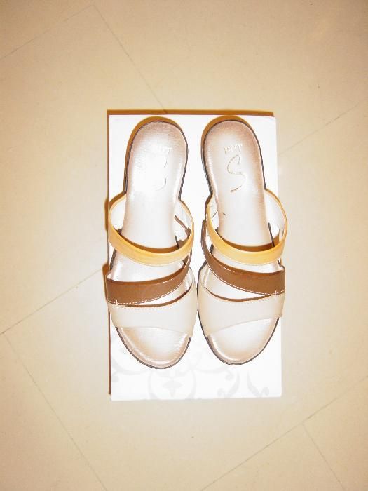 Намалявам!!!Нови чехли на платформа естествена кожа 37 номер