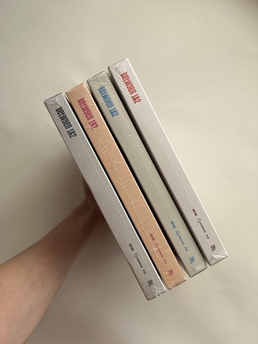 Albume TWICE - BETWEEN 1&2 Mini Album (Set Complet 4 Versiuni) - Sealed / Sigilate (85 lei per bucata!)