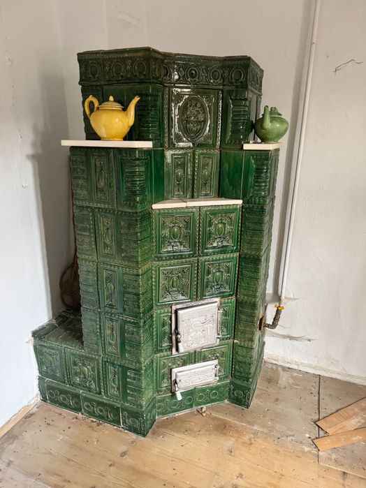 2 Sobe  de Teracotă IEFTINE în stare bună în stațiunea Bușteni