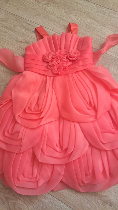 Платье пышное новое