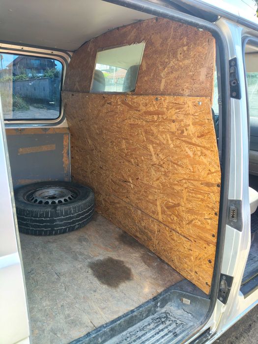 VOLKSWAGEN Transporter 2004 — imagine 3