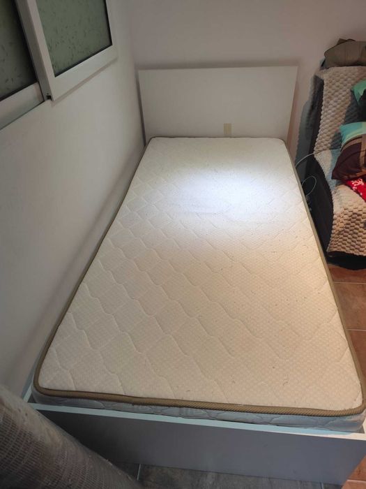 Легло с ортопедичен матрак и размер 100*200