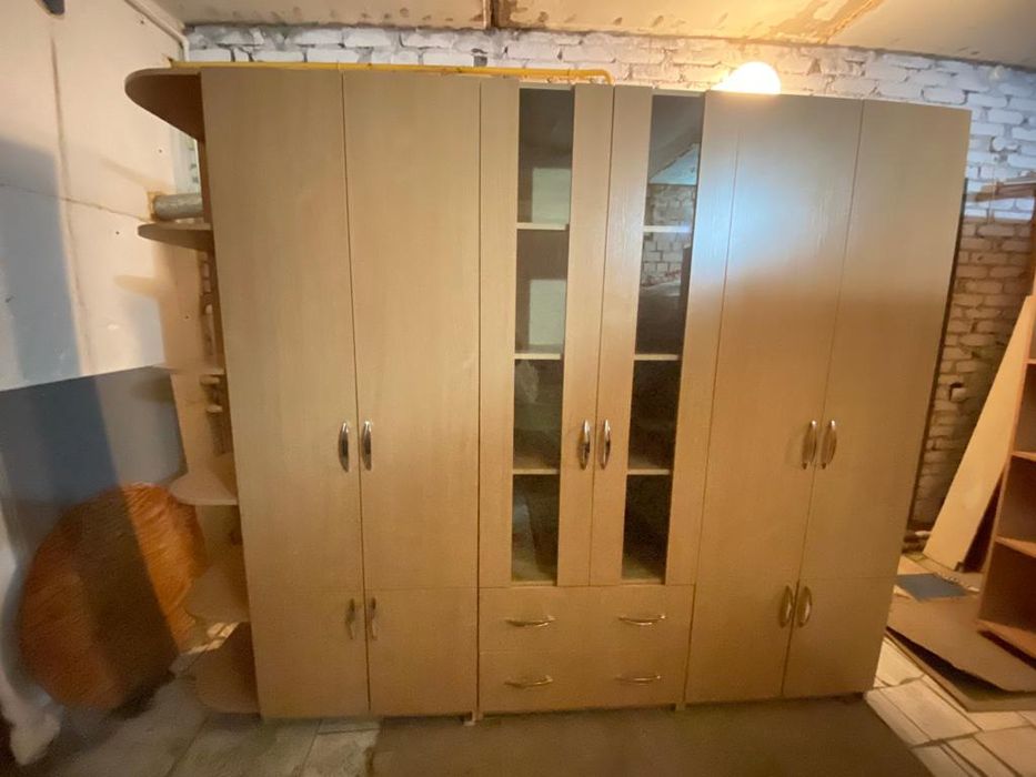 Стенка,шкаф с полками