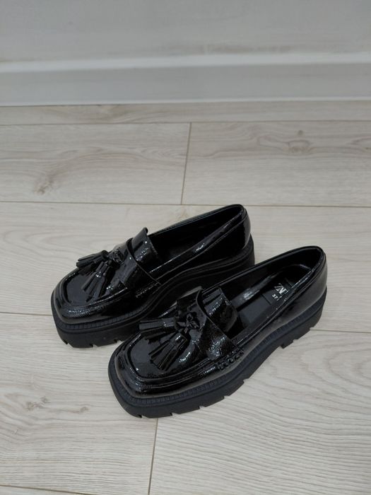 Женские лоферы ZARA