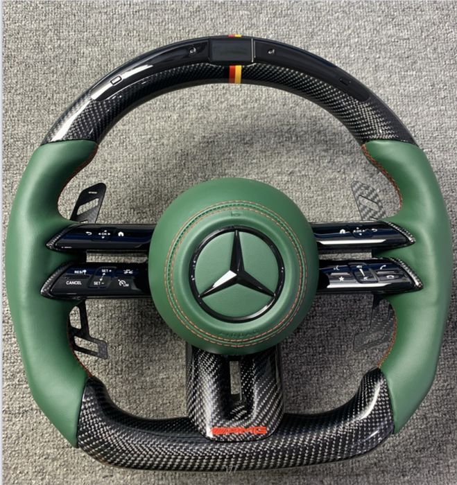 Volan Mercedes AMG Piele Carbon Padele la comanda
