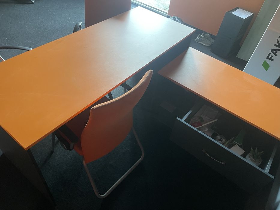 De vanzare set birou tip L