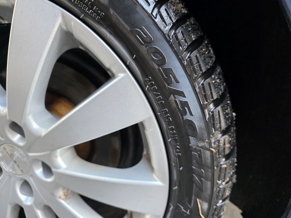 4 Roti alia passar b6 b7 golf 5 6 7 5x112 iarna 205 50 17