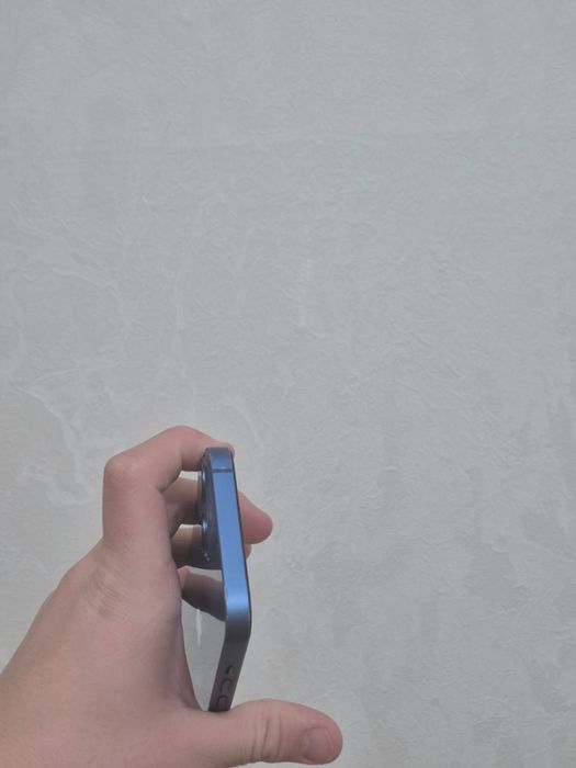 Apple iPhone 13 128GB — Почти идеал, АКБ 85% только продажа!