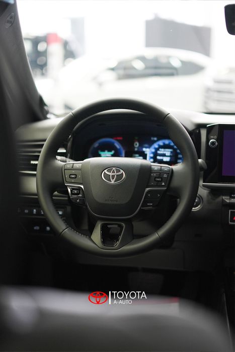 Toyota Camry Hybrid Prestige H1 Japan