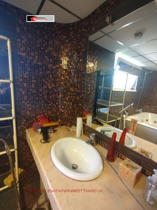 Продава се Къща в Банкя - 240 кв.м за 1625 €/кв.м - Снимка #13